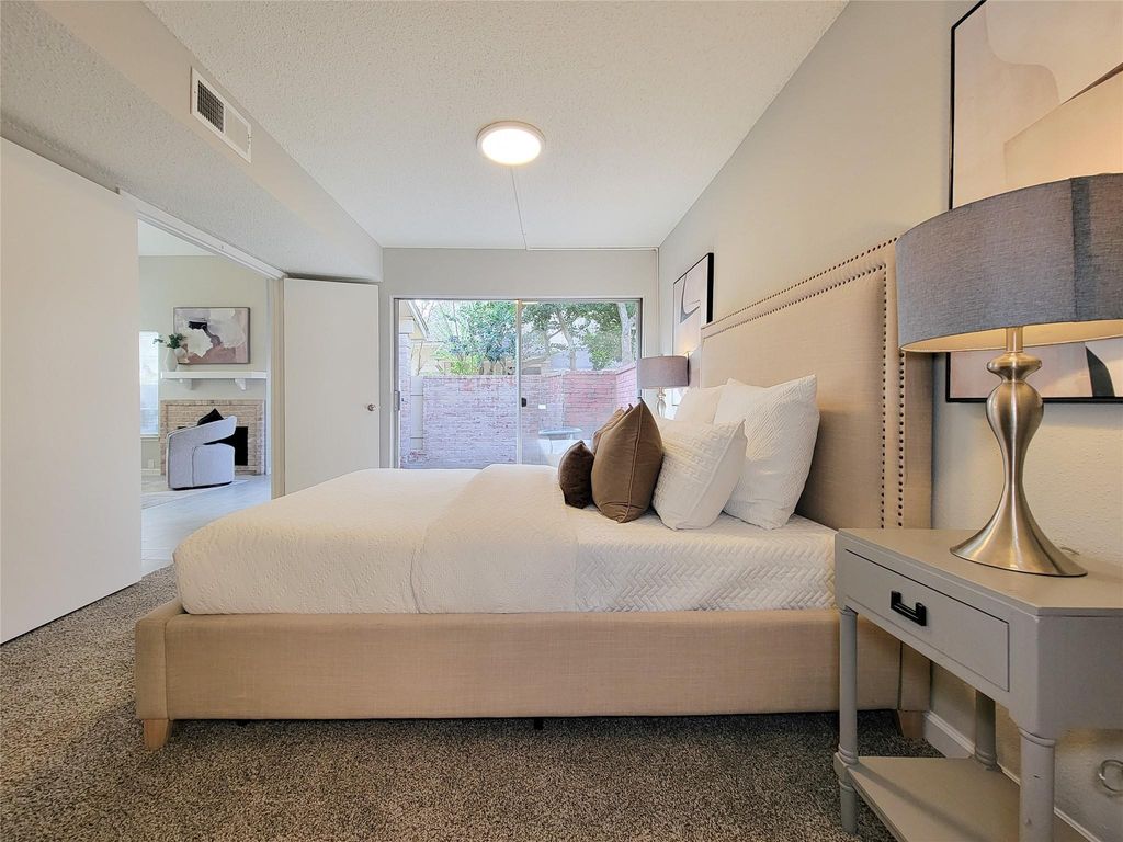 Image 19 of property listing at 13014 Leader Street 928, Houston, TX 77072