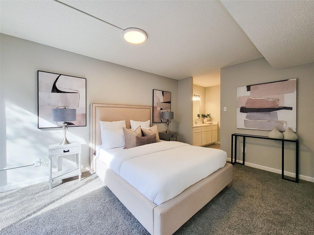 Image 3 of property listing at 13014 Leader Street 928, Houston, TX 77072