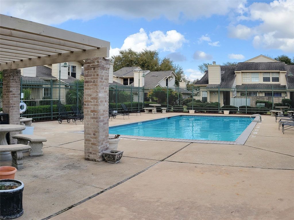 Image 35 of property listing at 13014 Leader Street 928, Houston, TX 77072