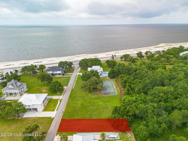 212 S Island View Avenue, Long Beach, MS 39560