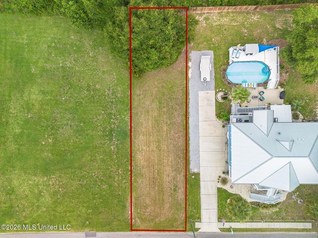 212 S Island View Avenue, Long Beach, MS 39560