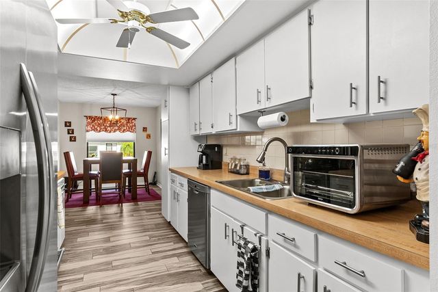 1816 GRANVILLE LANE, Sun City Center, FL 33573