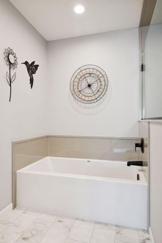 337 Willoughby Way W, Minnetonka, MN 55305