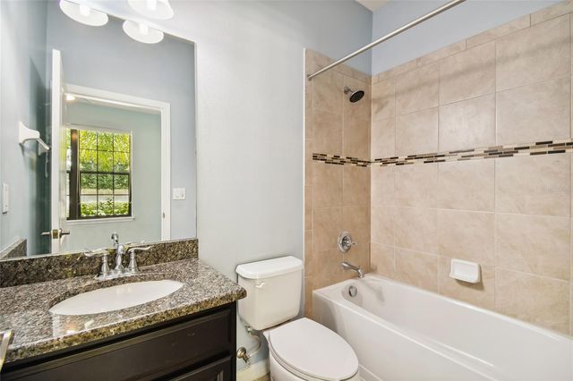 11027 TAHITI ISLE LANE, Tampa, FL 33647