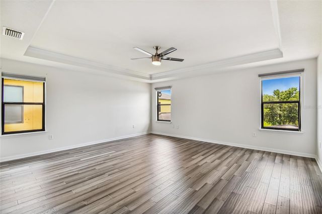 11027 TAHITI ISLE LANE, Tampa, FL 33647