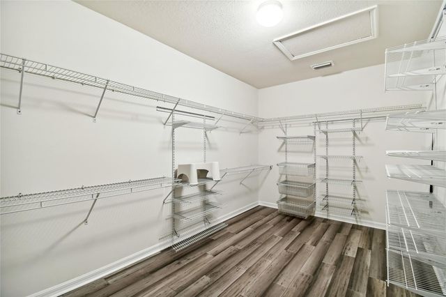 11027 TAHITI ISLE LANE, Tampa, FL 33647
