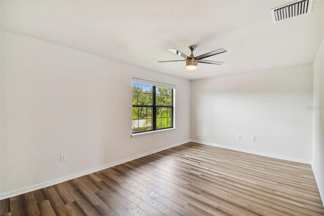 11027 TAHITI ISLE LANE, Tampa, FL 33647