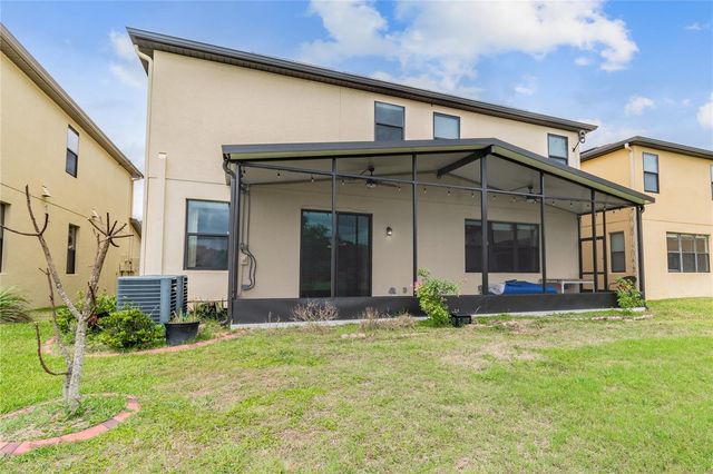 11027 TAHITI ISLE LANE, Tampa, FL 33647