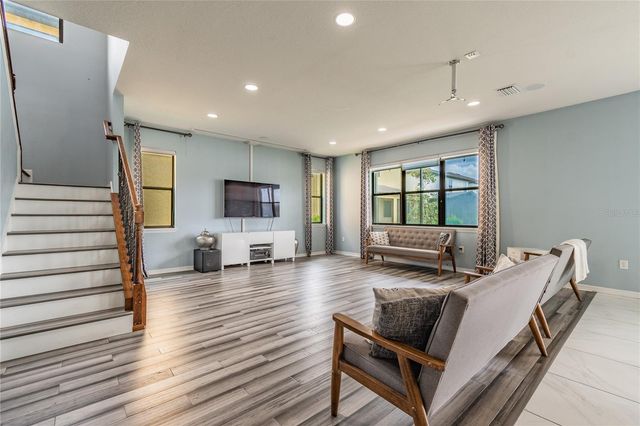 11027 TAHITI ISLE LANE, Tampa, FL 33647