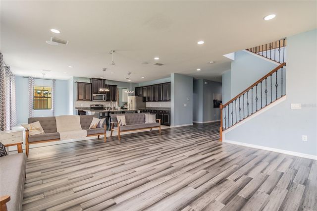 11027 TAHITI ISLE LANE, Tampa, FL 33647