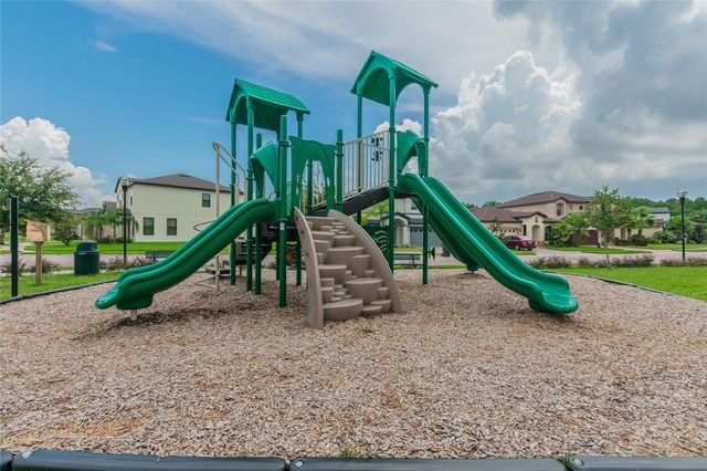11027 TAHITI ISLE LANE, Tampa, FL 33647