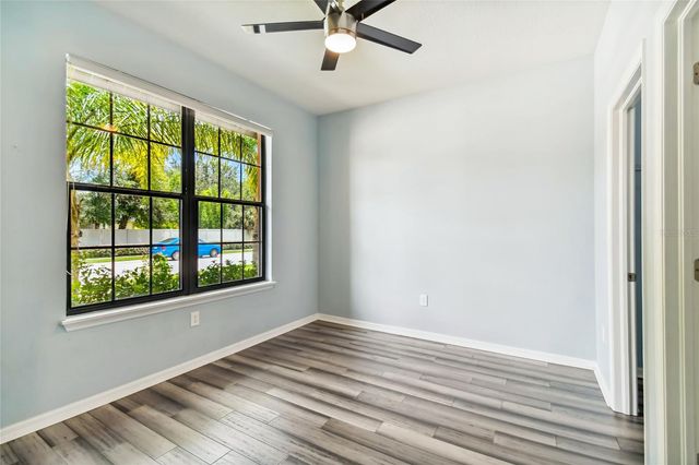 11027 TAHITI ISLE LANE, Tampa, FL 33647