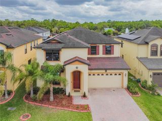 11027 TAHITI ISLE LANE, Tampa, FL 33647