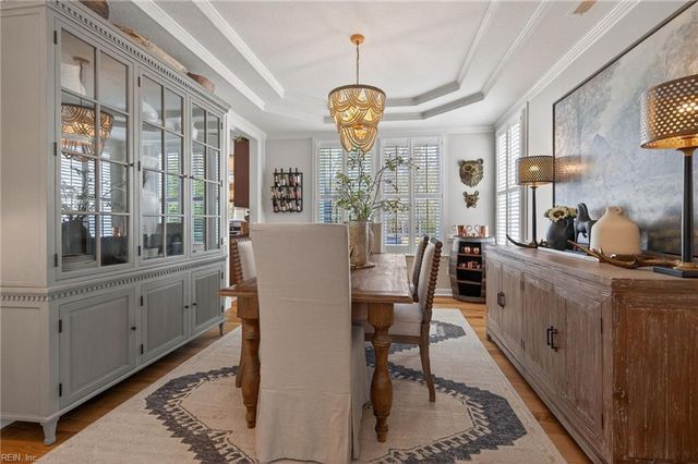 5484 Memorial DR, Virginia Beach, VA 23455