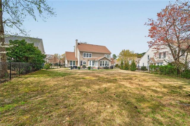 5484 Memorial DR, Virginia Beach, VA 23455