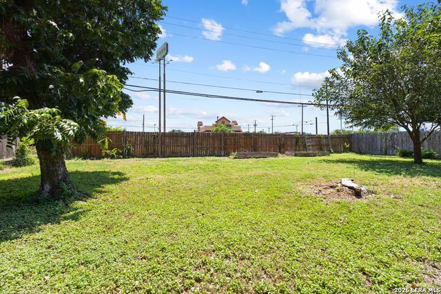 8810 Garden Quarte St, San Antonio, TX 78217