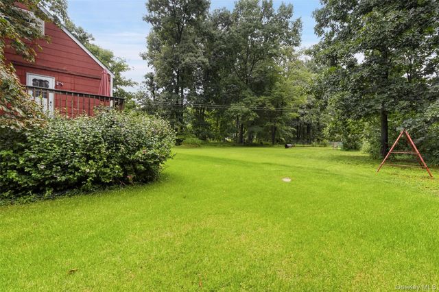 44 Somerset Lane, Putnam Valley, NY 10579