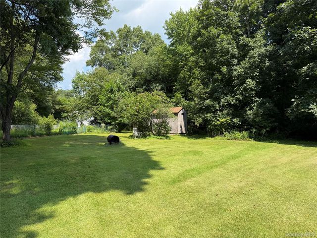 44 Somerset Lane, Putnam Valley, NY 10579