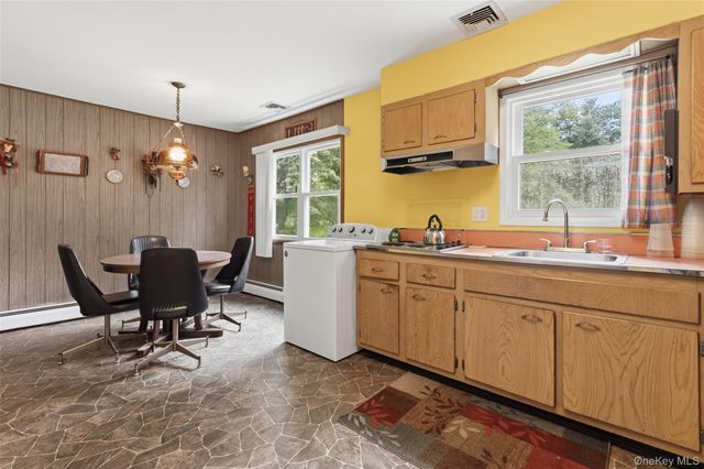 44 Somerset Lane, Putnam Valley, NY 10579