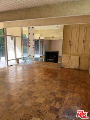 2528 Hutton Drive, Beverly Hills, CA 90210
