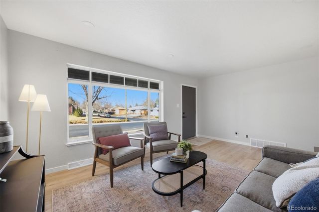 6220 W Arkansas Avenue, Lakewood, CO 80232