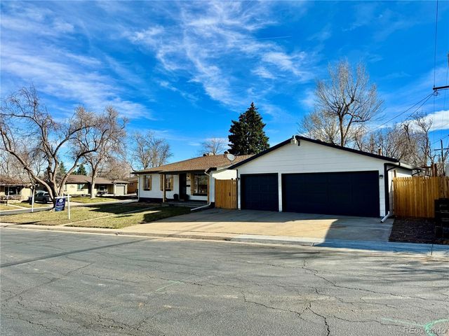 6220 W Arkansas Avenue, Lakewood, CO 80232