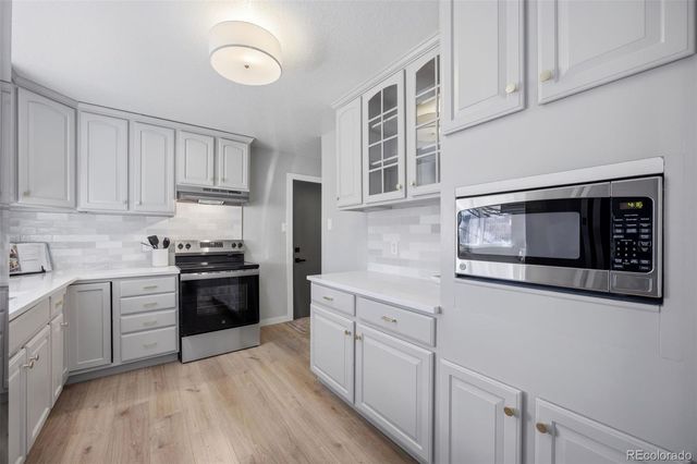 6220 W Arkansas Avenue, Lakewood, CO 80232