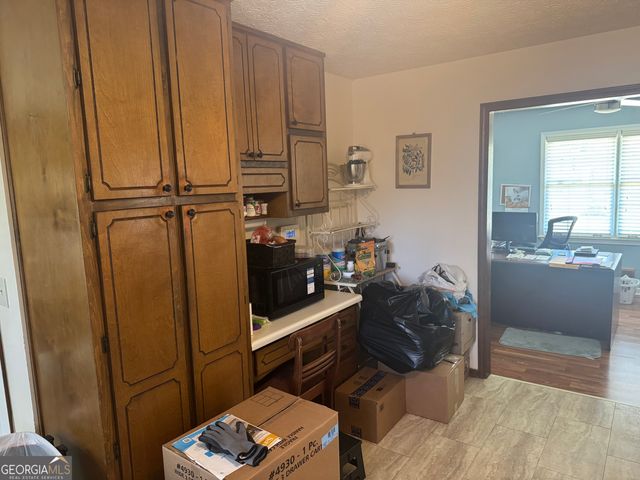 222 Farmbrook Parkway, Stockbridge, GA 30281