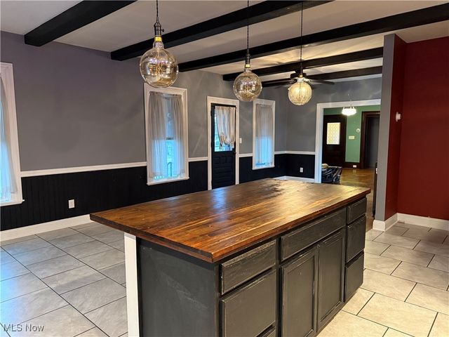 495 Church Street, Amherst, OH 44001