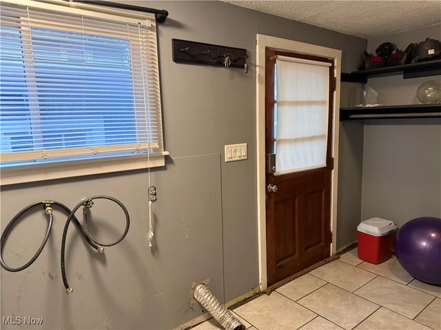 495 Church Street, Amherst, OH 44001