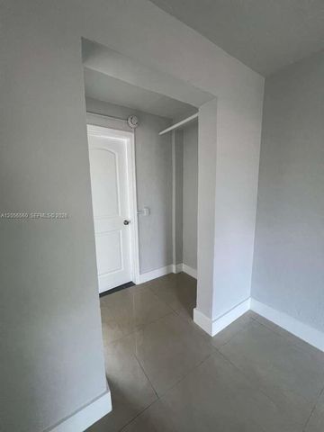 1281 NW 60th St 5, Miami, FL 33142