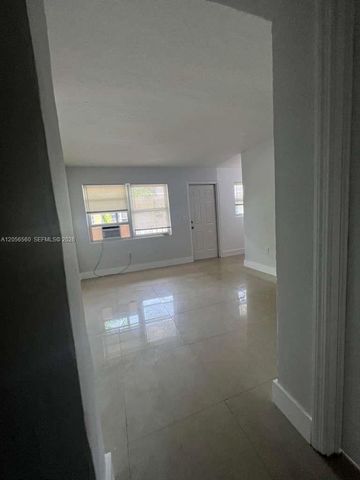 1281 NW 60th St 5, Miami, FL 33142