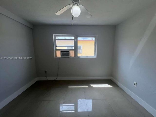 1281 NW 60th St 5, Miami, FL 33142