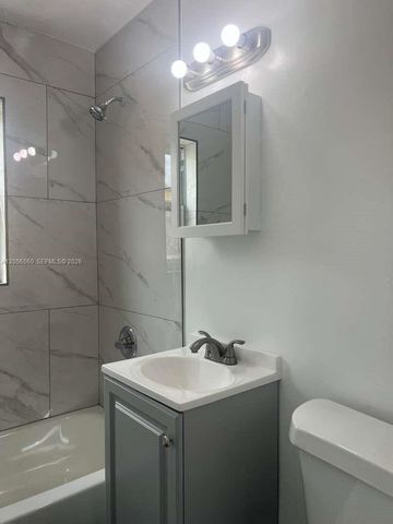 1281 NW 60th St 5, Miami, FL 33142