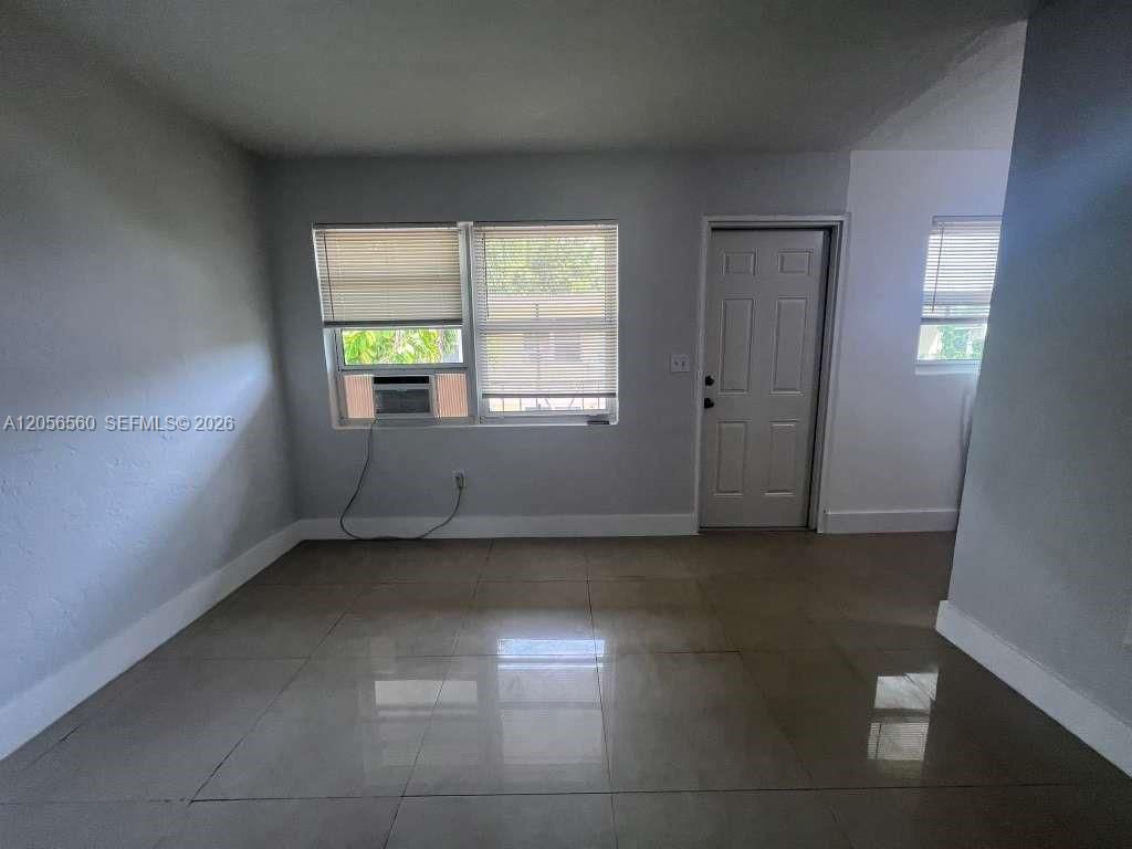 1281 NW 60th St 5, Miami, FL 33142
