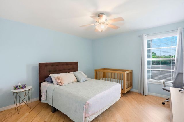 555 BANYAN TREE Lane E 410, Delray Beach, FL 33483