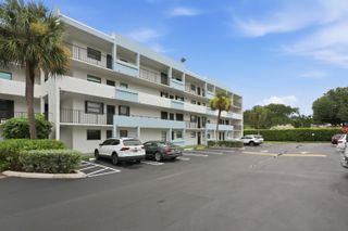 555 BANYAN TREE Lane E 410, Delray Beach, FL 33483