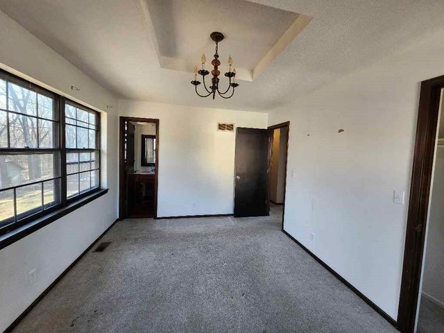 18995 Lowell Avenue, Stilwell, KS 66085