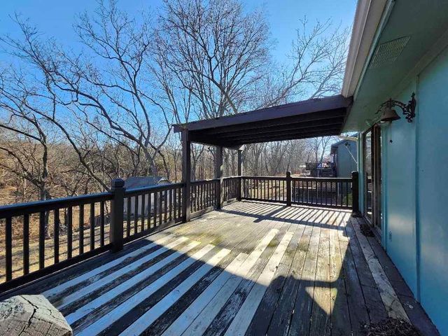 18995 Lowell Avenue, Stilwell, KS 66085