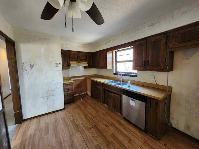 18995 Lowell Avenue, Stilwell, KS 66085