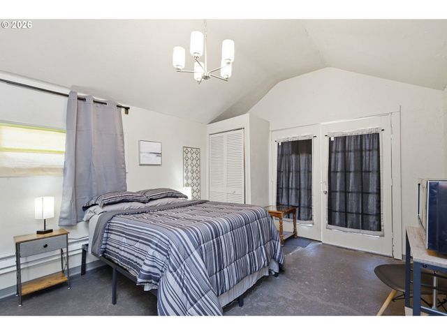 3621 E AMAZON Dr, Eugene, OR 97405