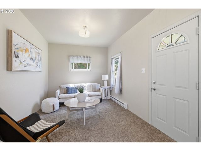 3621 E AMAZON Dr, Eugene, OR 97405