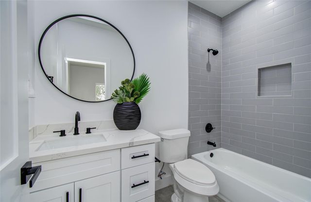 5024 Winnetka Vista Street, Houston, TX 77021