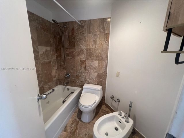 888 Brickell Key Drive 806, Miami, FL 33131