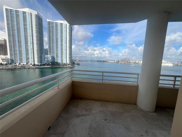 888 Brickell Key Drive 806, Miami, FL 33131
