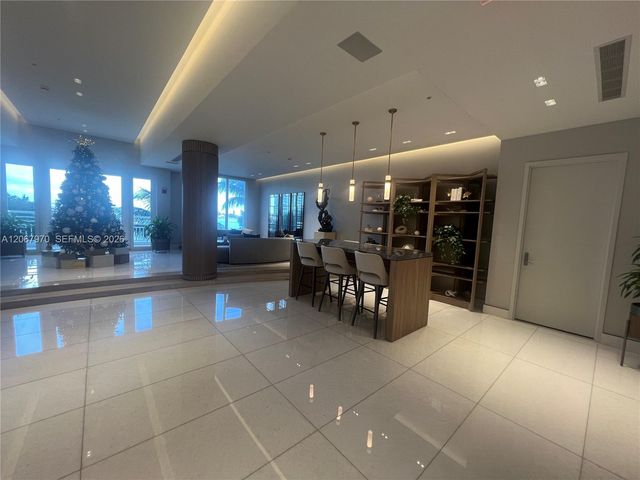 888 Brickell Key Drive 806, Miami, FL 33131