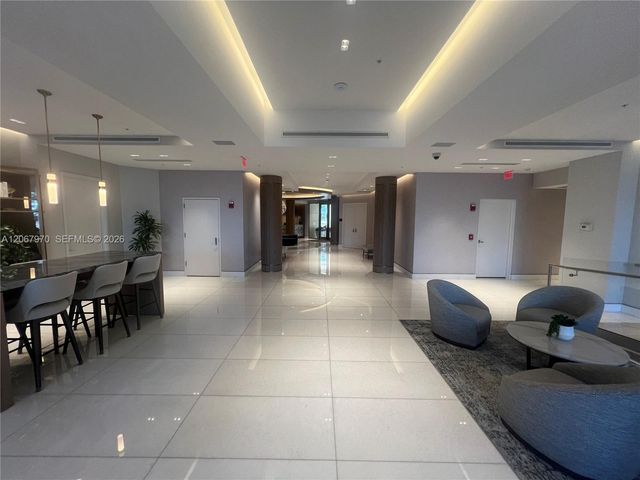888 Brickell Key Drive 806, Miami, FL 33131