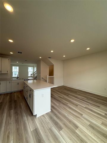 15051 GROVESIDE ROAD, Winter Garden, FL 34787