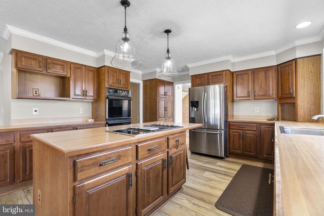 207 SAINT ANDREWS RD, Severna Park, MD 21146