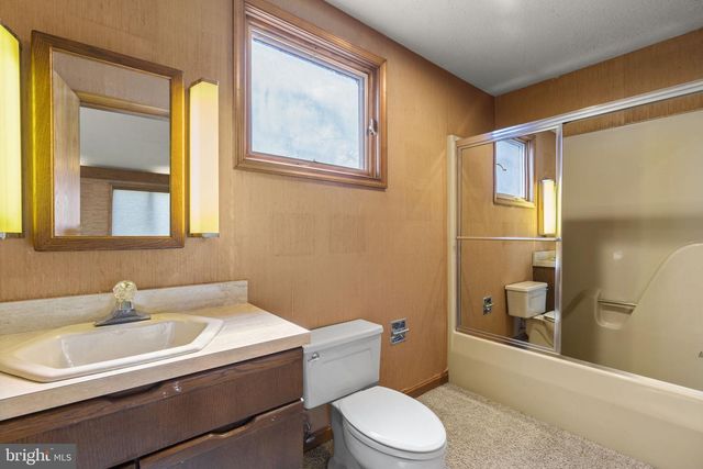 207 SAINT ANDREWS RD, Severna Park, MD 21146